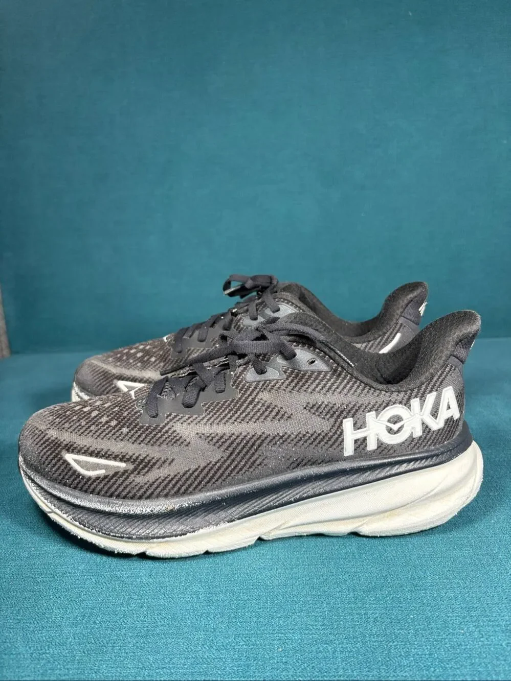 Hoka Clifton 9 Mens 8.5 D Black White Cushioned Running Shoes 1127895 BWHT